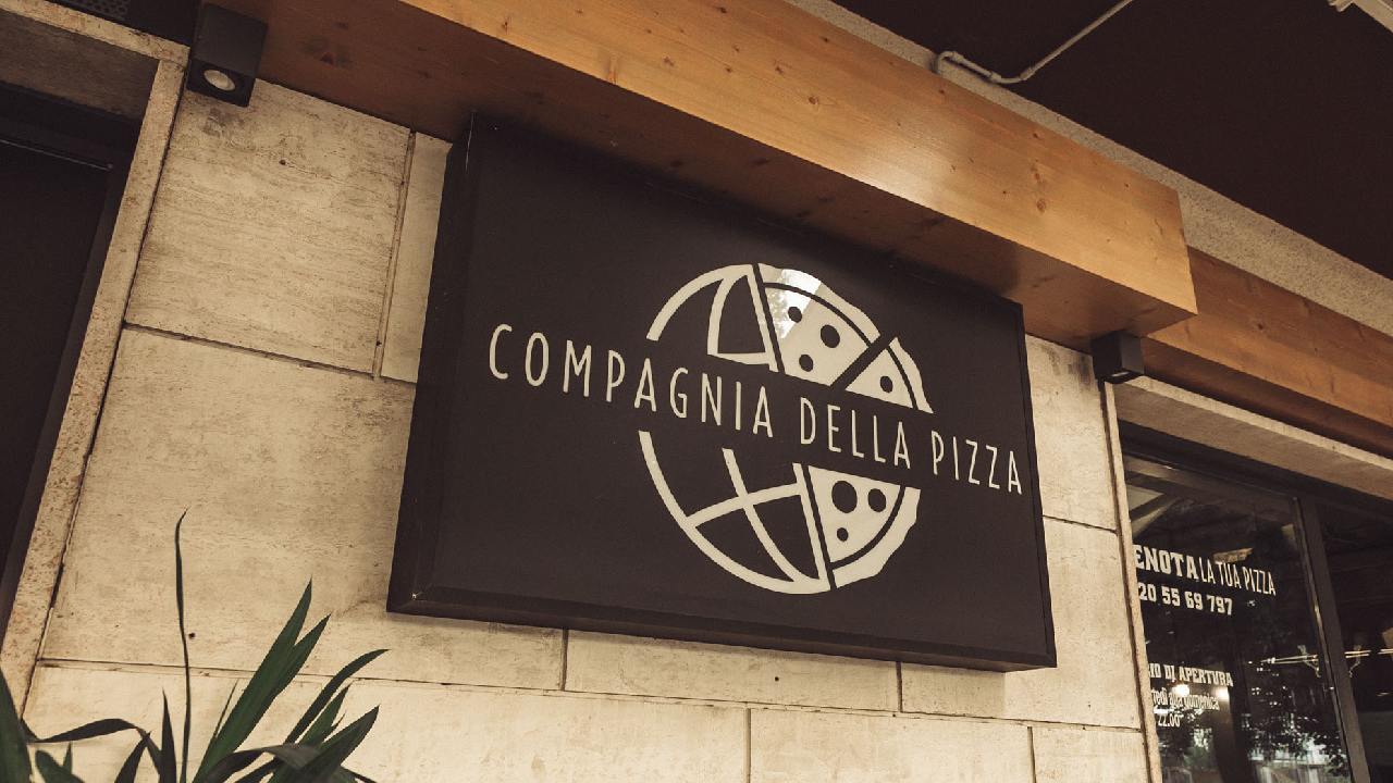 compagnia della pizza facciata